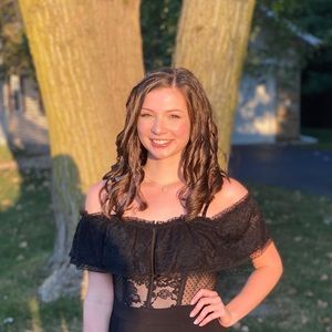 Meet your Posher, Kendra